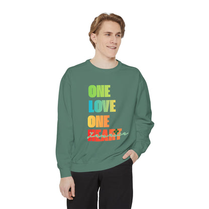ONE LOVE ONE HEART JAMAICA Sweatshirt – Livitee Yardwear | Unisex Caribbean Pride Crewneck